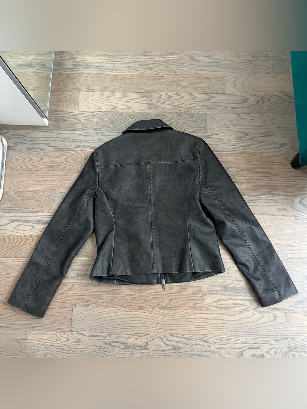 Abercrombie and fitch slim fit vegan leather jacket - Picture 6 of 8